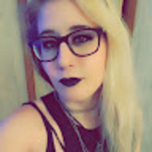 Meet your Posher, Desiree